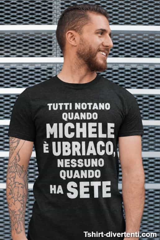 Maglietta divertente assetato con nome a scelta