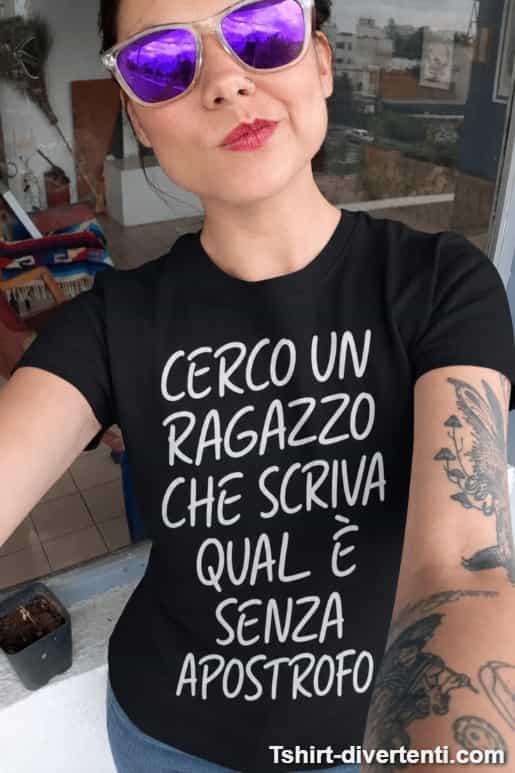 Maglietta divertente cerco un ragazzo che scriva bene
