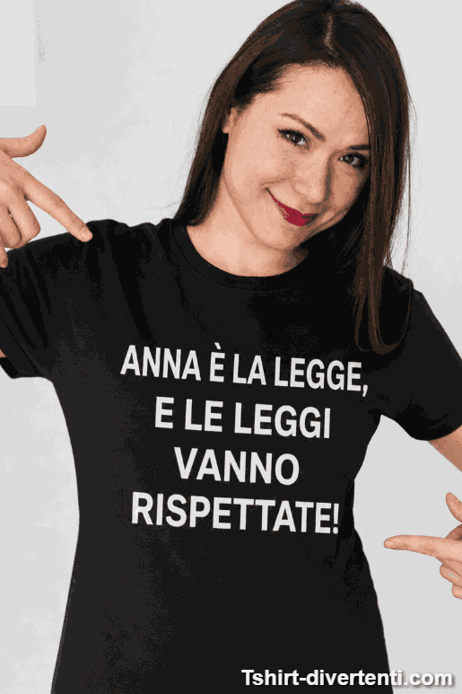 Maglietta divertente è la legge con nome a scelta