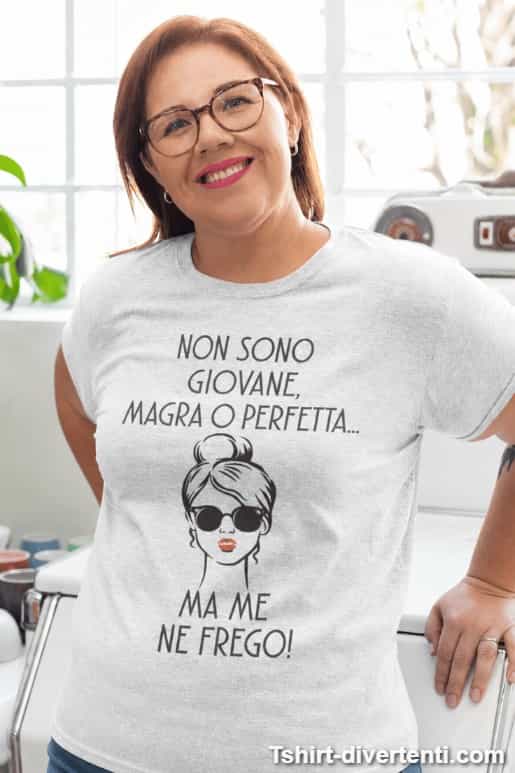 Maglietta divertente non sono perfetta me ne frego