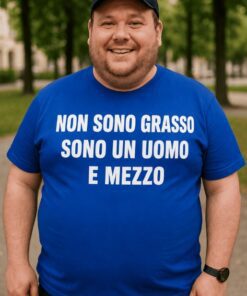 Maglietta divertente non sono grasso sono uomo e mezzo