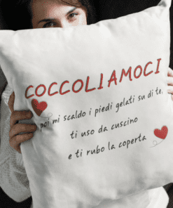 Cuscino divertente coccoliamoci