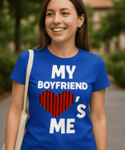 Maglietta divertente my boyfriend loves me