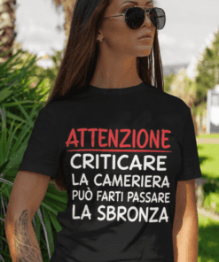 Maglietta divertente non criticare la cameriera