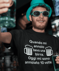 Maglietta divertente quando mi annoio bevo birra