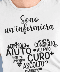 Maglietta divertente sono un'infermiera con cuore