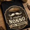 T-shirt nonno divertente con scritta Il miglior nonno del mondo, badge vintage con baffi e coppola